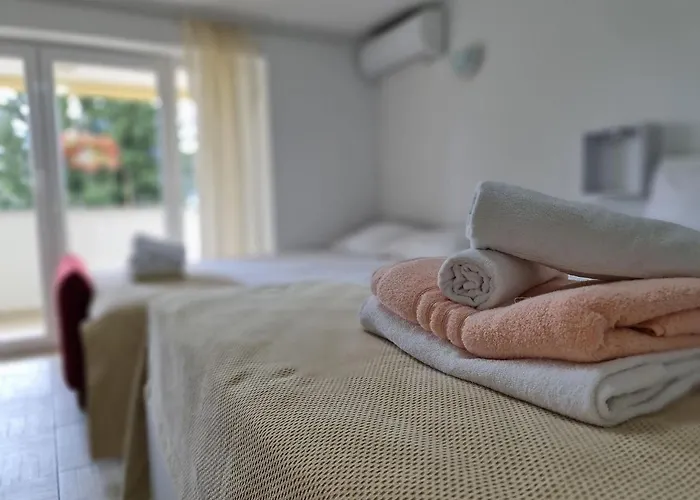 Eden Apartment