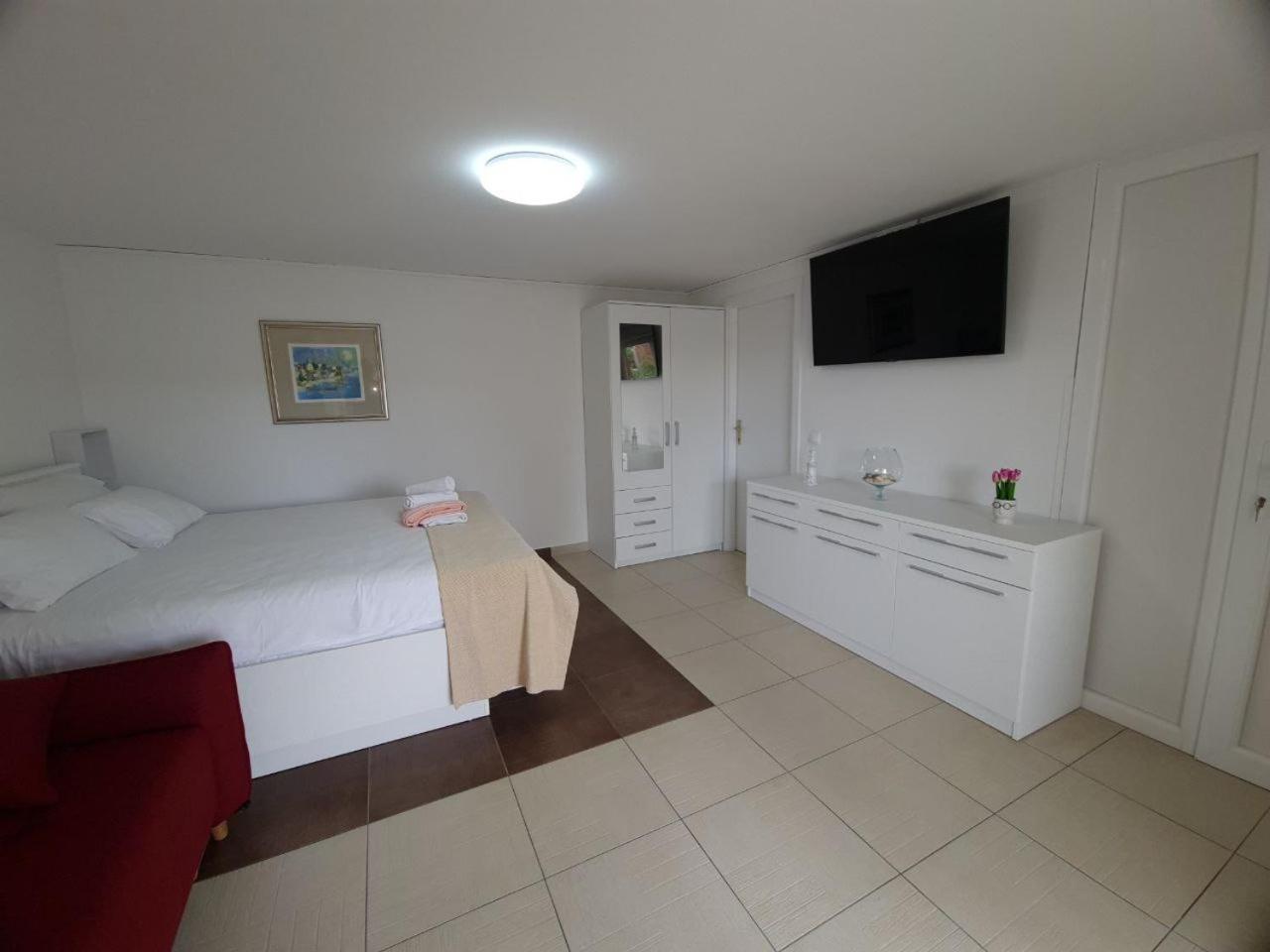 Eden Apartment Kornic