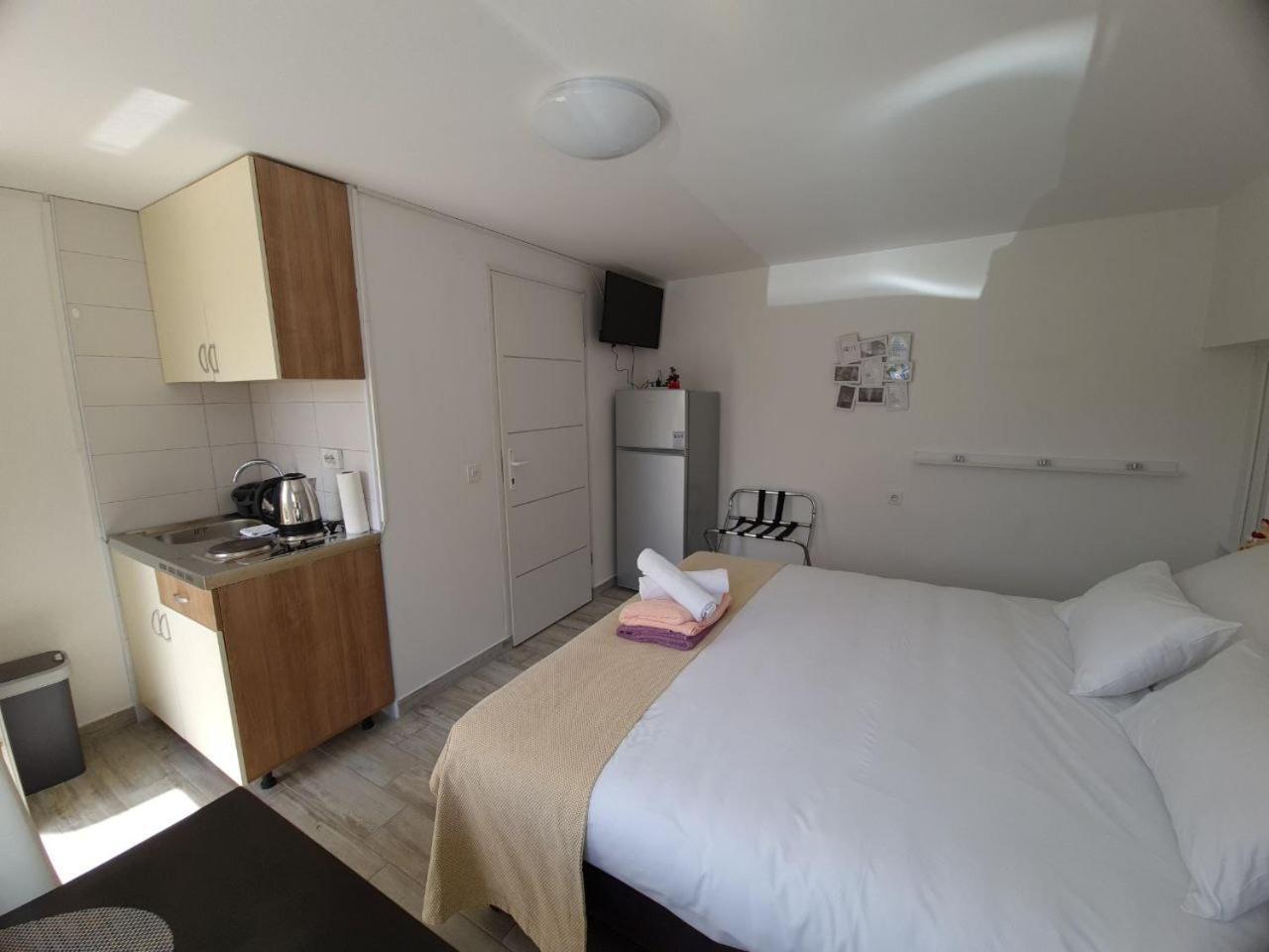 Eden Apartment