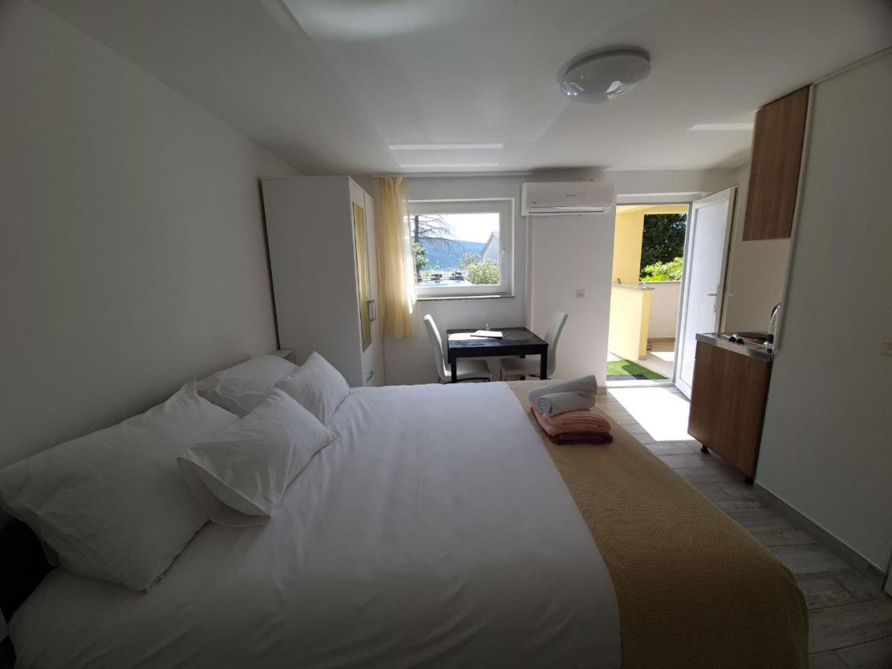 Apartment Eden Kornic